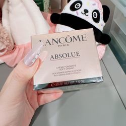 Lancôme Absolue Revitalizing & Brightening Soft Cream Brand New
