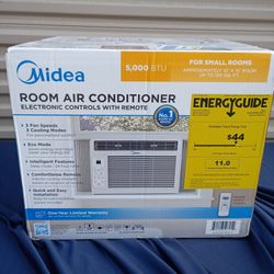 Midea 5,000 BTU Window Air Conditioner with Remote, 150 Sq. Ft., White, New