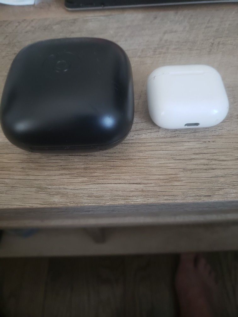Beats Charge Box & Apple Charge Box $25 a Piece o.b.o. 