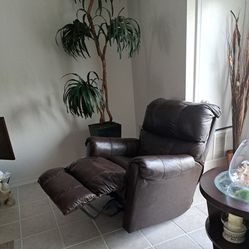 2 Recliners Chocolate Brown 