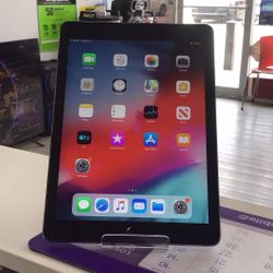 Great Condition Apple IPad Air 9.7 Unlocked Ready For Use, Comes With Charging Cable