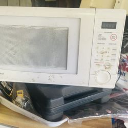 Microwave  In Good Condition  No Need Any More 