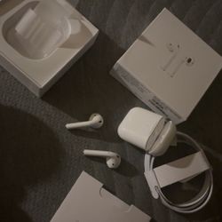 AirPod Gen 2s