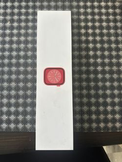 Apple Watch Series 8 45mm Red Aluminum.