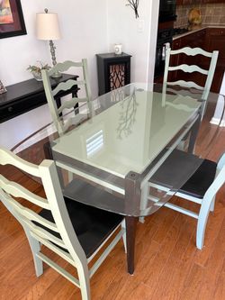Dining table set