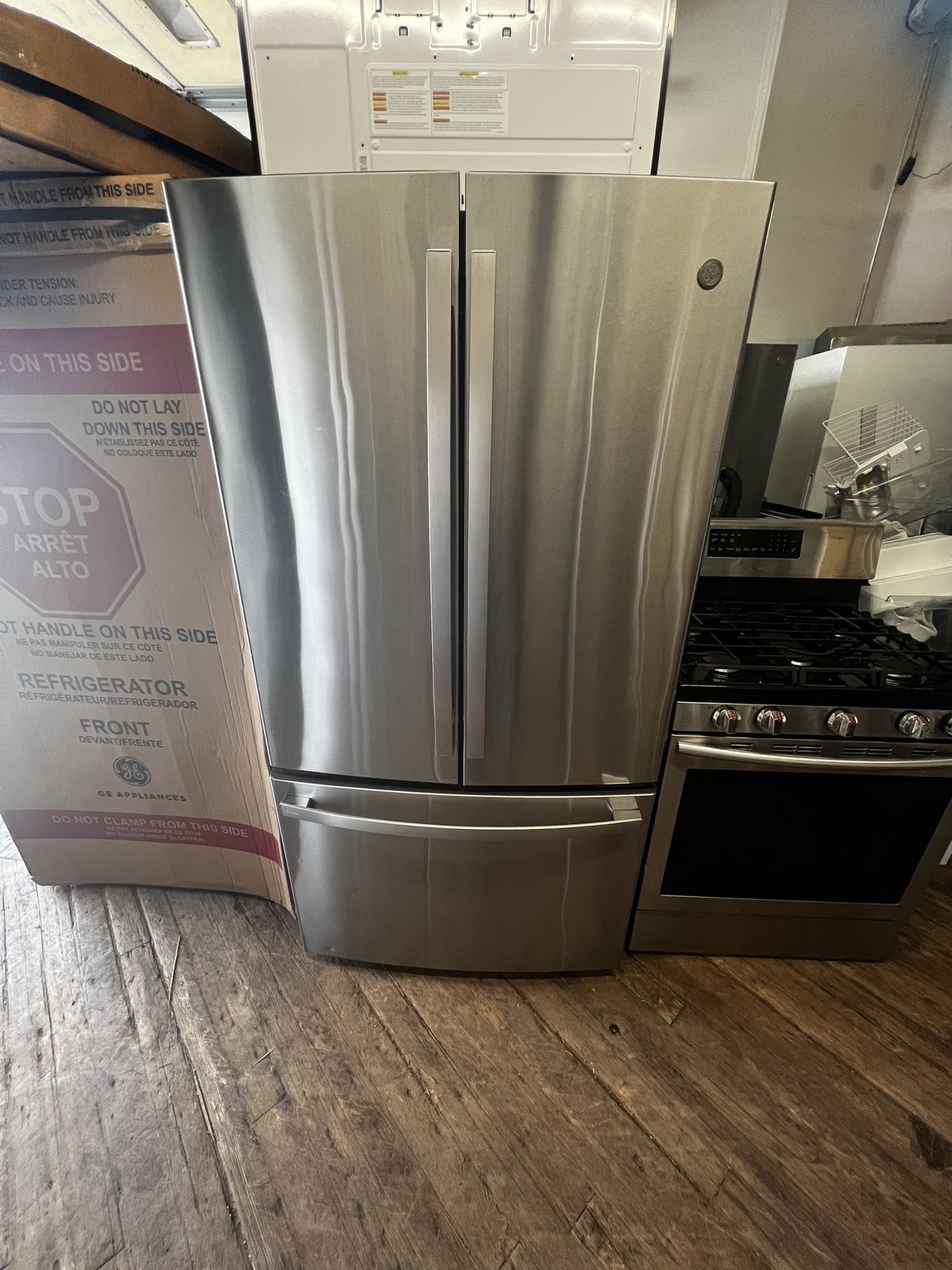 GE -3 French Door Refrigerator https://offerup.com/redirect/?o=MjcuQ3U=