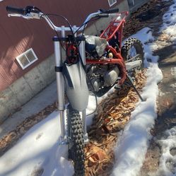 Dirt Bike. Make An Offer 