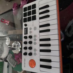 Midi Keyboard Beat pad 