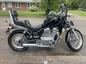 1986 Suzuki Intruder 750