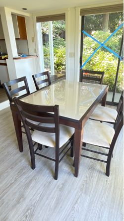 Glass Table with 6 chairs