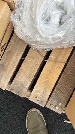 Free wood palets
