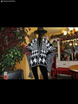 Poncho / sweater
