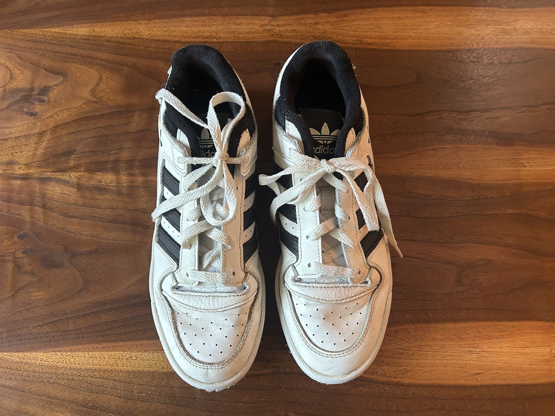 adidas forum low shoes