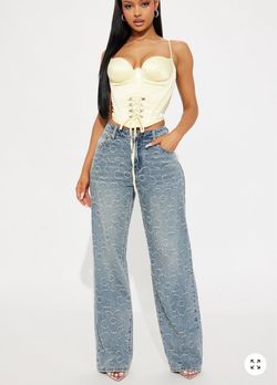 Fashion nova Flower jeans size 9