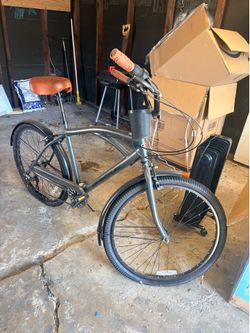 Barely used mens bike