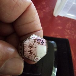 Very Unusual Sterling Silver Ring 