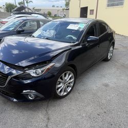 2014 Mazda 3  parting out