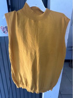 New women’s shirt size large