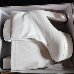 White Chunky Boots 