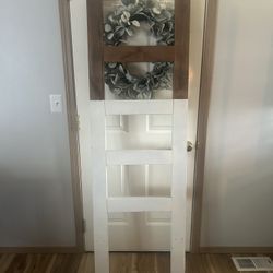 Farmhouse 6ft Tall Solid Thick Blanket Ladder 