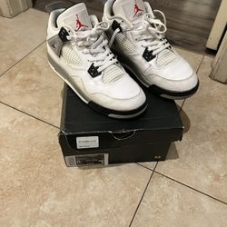 Jordan 4 White Cement Great Condition 6Y 60$