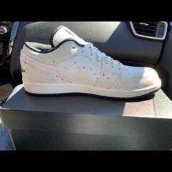 Jordans Low 1  (new) Sz11