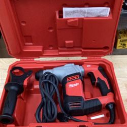 Milwaukee 5.5 Amp 5/8 in. Corded SDS-plus Concrete/Masonry Rotary Hammer Drill Kit with Case 