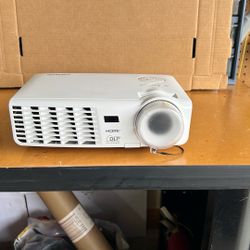 Vivitek Projector