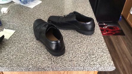 Mens dress shoes