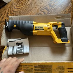 Dewalt 20v Sawzall 
