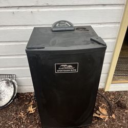 Sportsman Elite Electric Digital Smoker