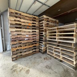 High-Quality Wooden Pallets