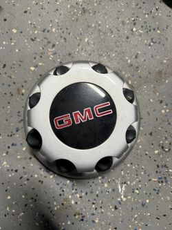 GMC Savana 8 Bolt Center Hub Cap