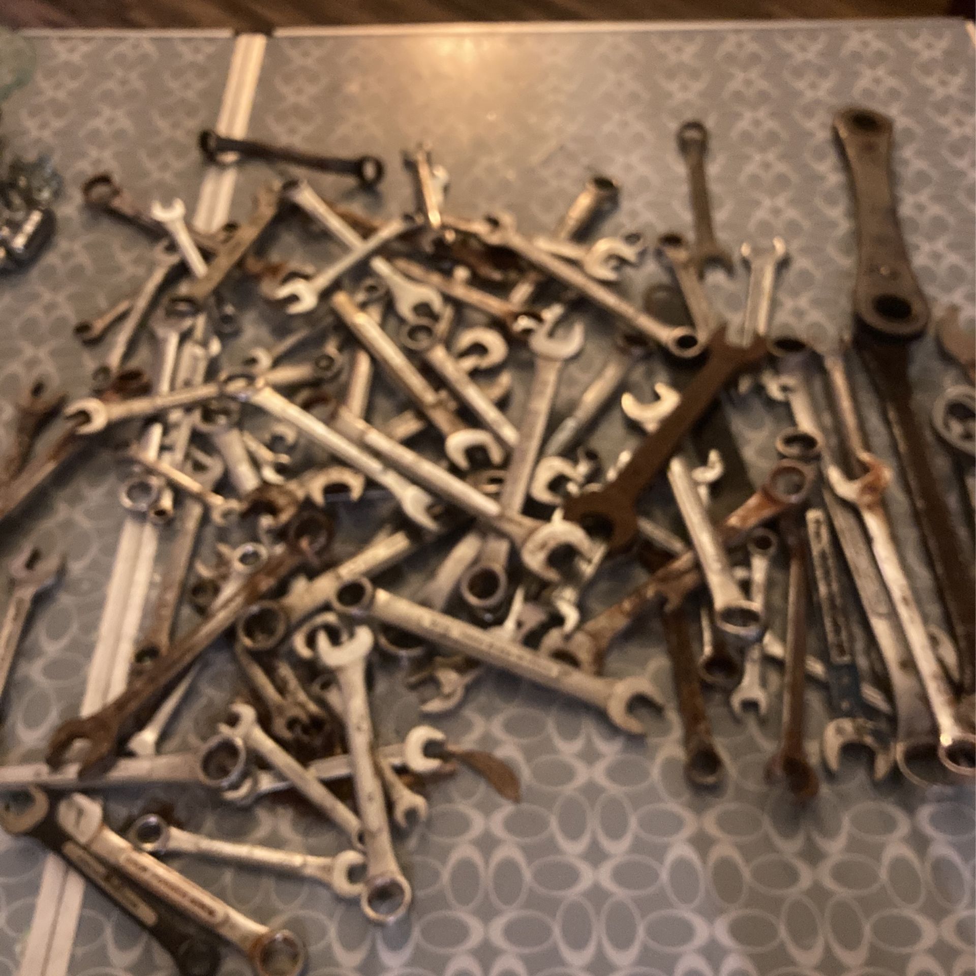 Oh different size wrenches