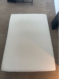Sealy Full size Medium Firm Dreamlife 12” Hybrid Mattress