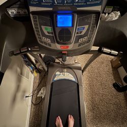 Horizon DT650 Treadmill $50 OBO