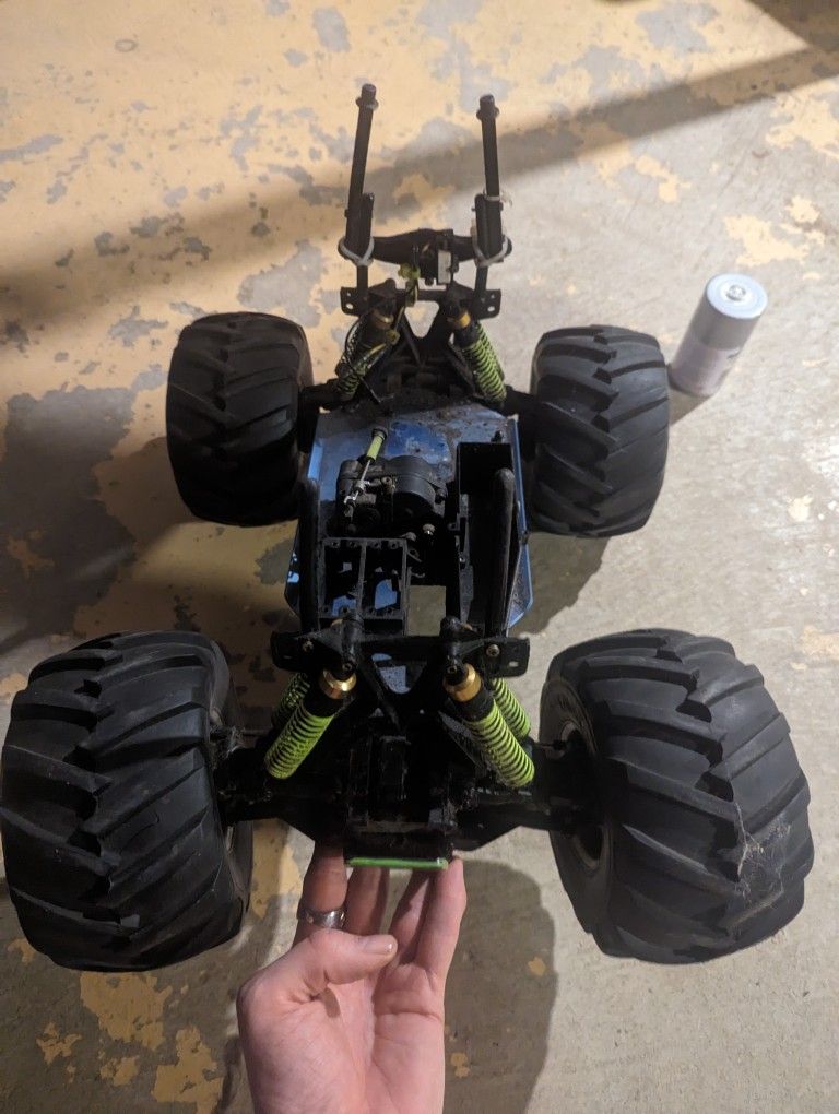Kyosho Mega Force (ROLLER)