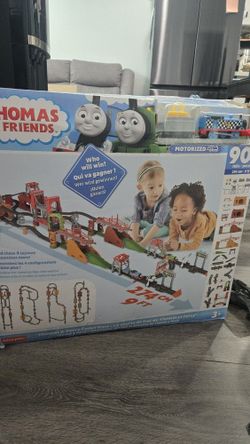 Thomas the Train - Thomas & Percy Cargo Race Train Set