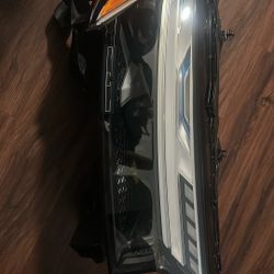 2025/2026 Audi Q7 Right Headlight 