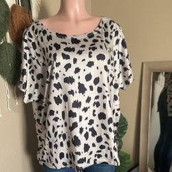 Top New Size Large Fits Bigger Like XL 