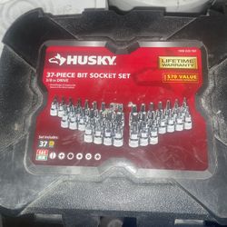 Husky Bit Socket Set