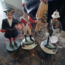Antiques Cast Metal Soldiers