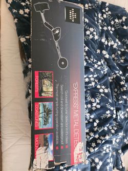 Sharper Image Express Metal Detector, model TSI-11.