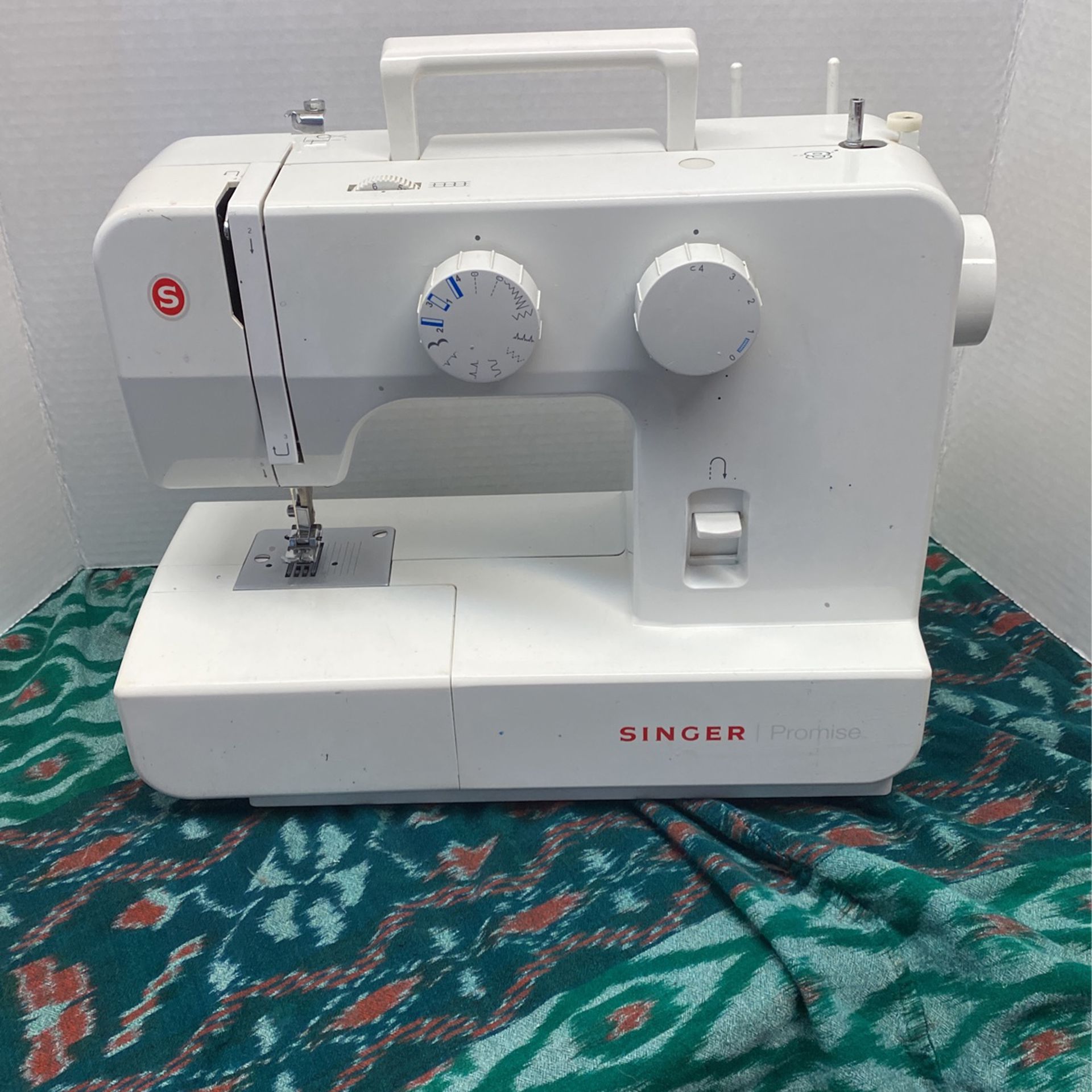 Singer Promise Sewing Machine 
