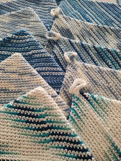 Large cotton double thick potholder/ Hotpads. Ordered but never picked. Price EACH. All new
