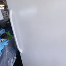 General Electric Freezer 32 By 68 High Works Good 