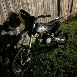 Rfz Apollo Dirt Bike 150cc
