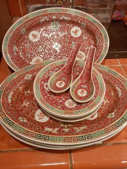 Dinner Plates/saucers