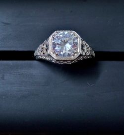 Vintage-Style 2k Moissanite Ring in Sterling Silver