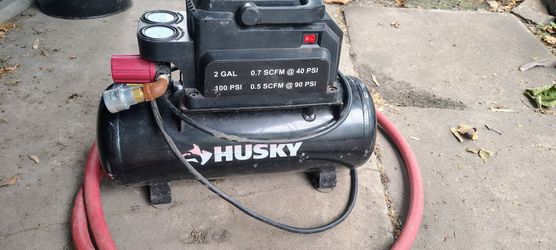 Husky 2 Gallon 100 PSI Air Compressor